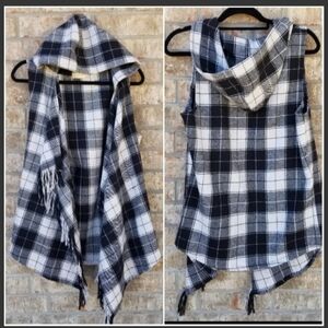 ALTARD STATE Black White Plaid LONG FRINGE Vest (Large) Medium Weight Open Front
